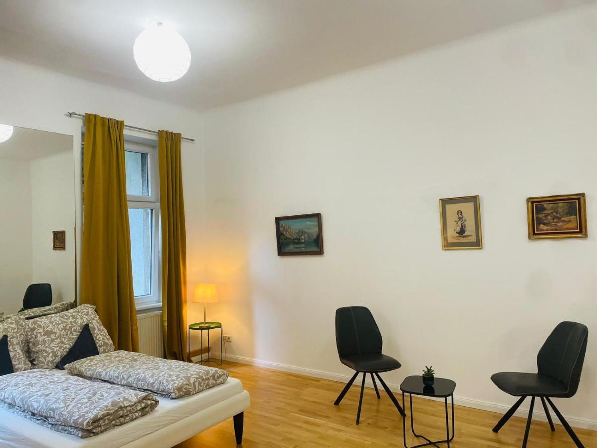 Direct Center-privat Rooms-5 Minutes Mariahilferstrasse Gazde/Camere de închiriat